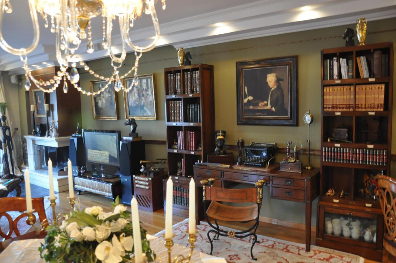 Classic Apartment With Beautiful View Kastoria Buitenkant foto